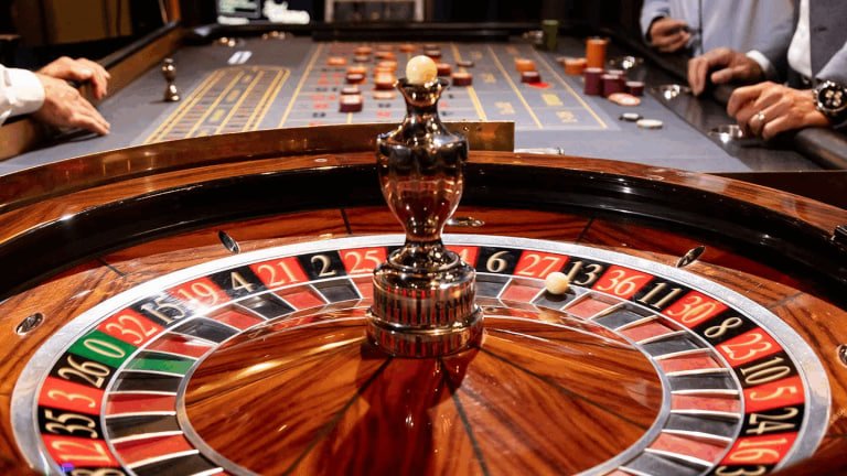 11phdream platform overview showing sports and casino game options for Filipino users
